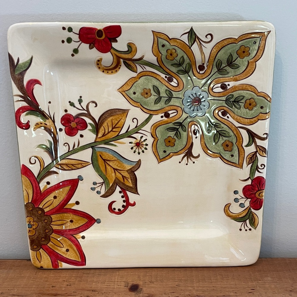 Pier 1 Imports Plates (2)